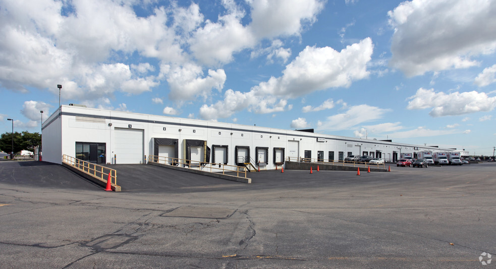 Primary Photo Of 299 Cayuga Rd, Cheektowaga Distribution For Lease