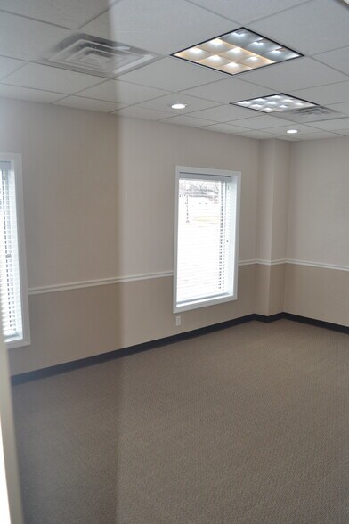 More Photos Of 115 N 6th St, Wausau Medical For Lease