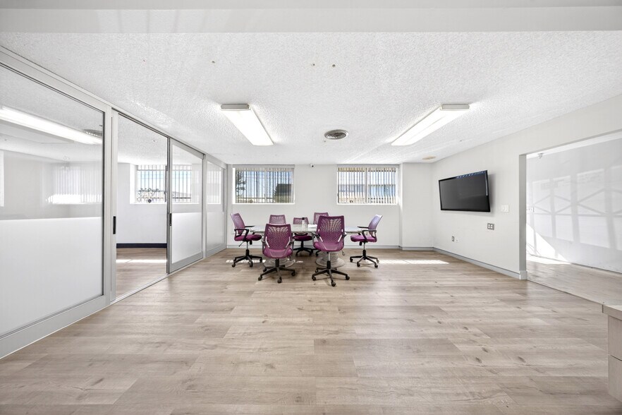 More Photos Of 7700 Densmore Ave, Van Nuys Warehouse For Lease