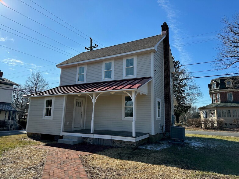 More Photos Of 2 Dark Hollow Rd, Pipersville Medical For Lease