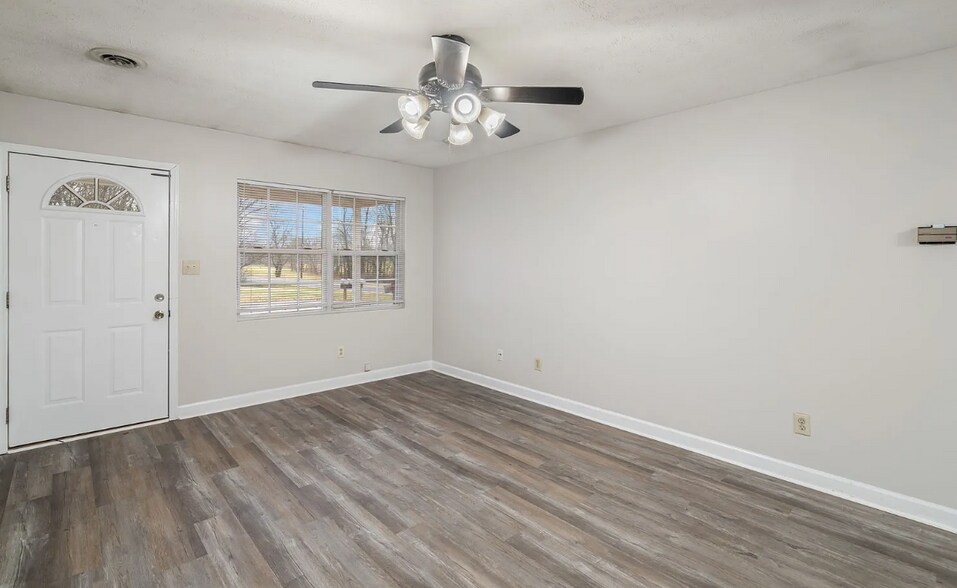 More Photos Of 2312 Boyds Creek Hwy, Sevierville Apartments For Sale