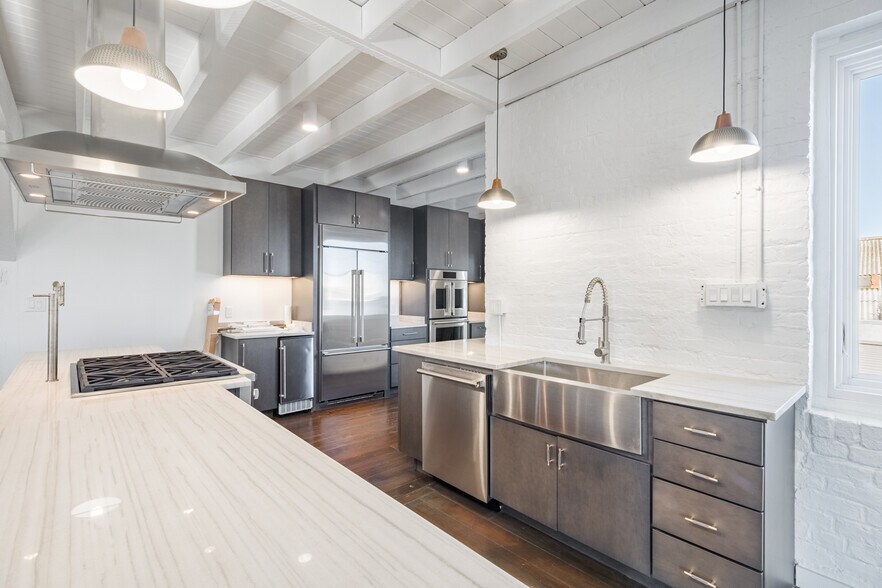 More Photos Of 3157 Tchoupitoulas St, New Orleans Service For Lease