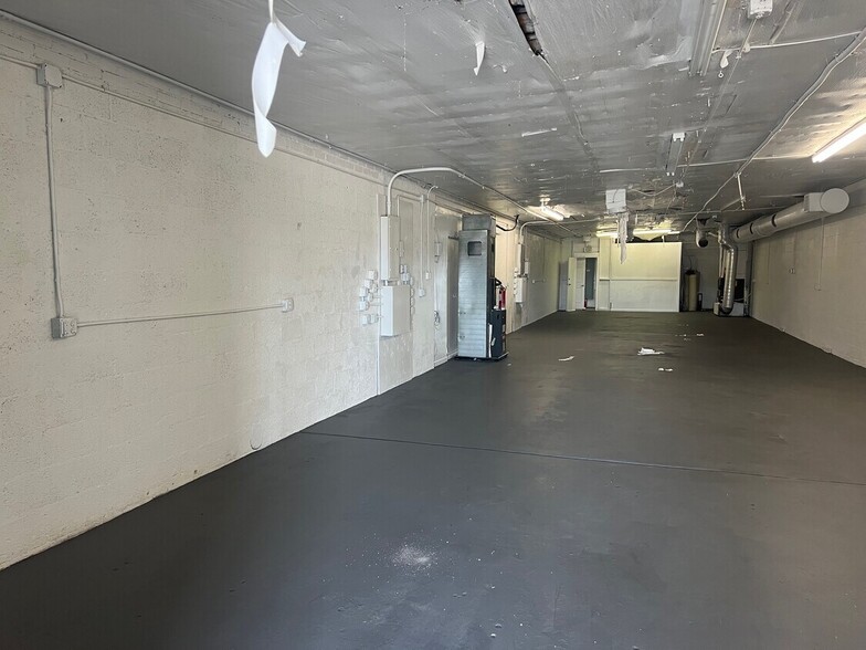 More Photos Of 4228 York St, Denver Warehouse For Sale