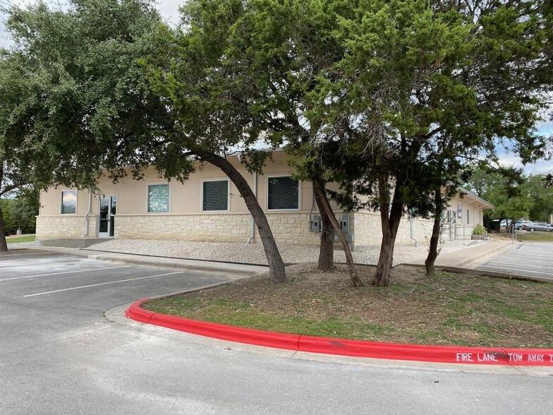 Primary Photo Of 2440 US 290, Dripping Springs Storefront Retail Office For Lease