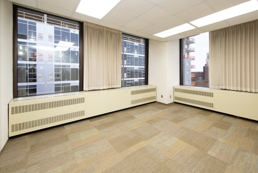 More Photos Of 151 S Rose St, Kalamazoo Office For Sale