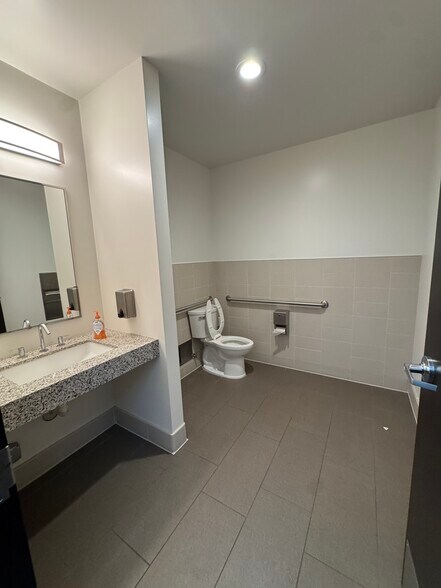 More Photos Of S Hwy 9 @ S. Hwy. 9 & Prospect, Saratoga Unknown For Lease