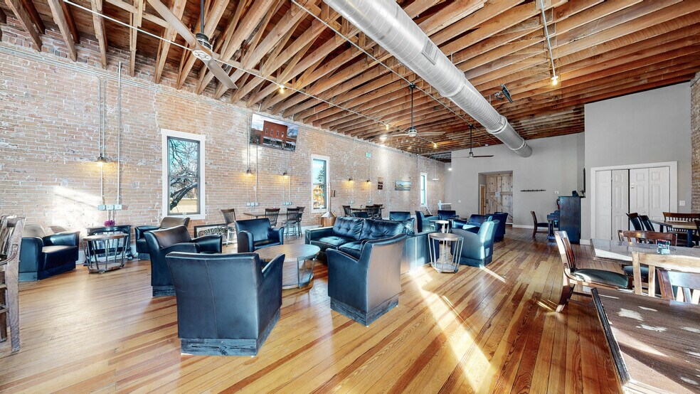 More Photos Of 335 Mountain Ave, Berthoud Restaurant For Sale