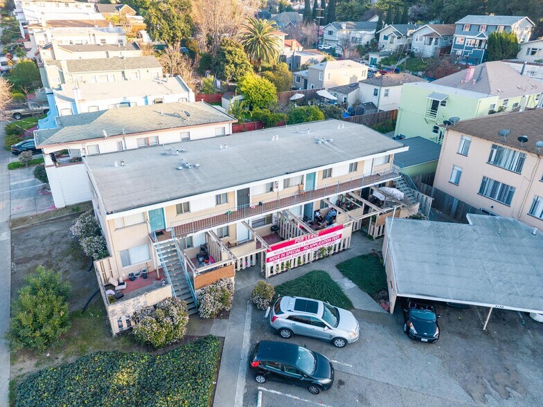 More Photos Of , Oakland Multifamily For Sale