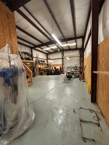 More Photos Of 49297 Hwy 51, Tickfaw Warehouse For Lease