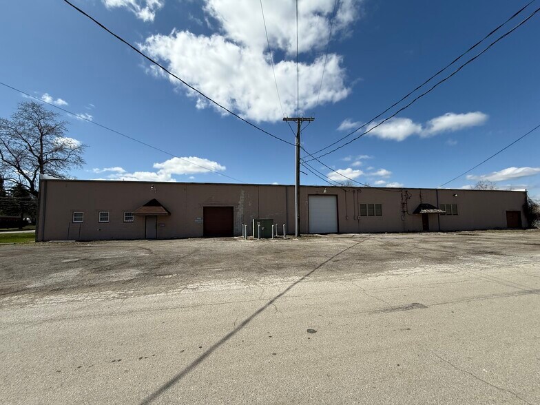 More Photos Of 3106 South Ave, Toledo Warehouse For Lease