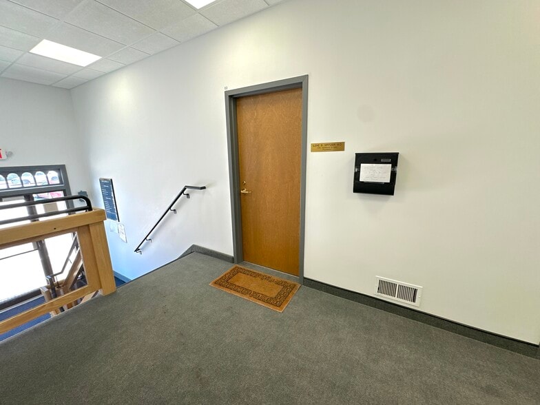 More Photos Of 230 Lafayette Rd, Portsmouth Office For Sale