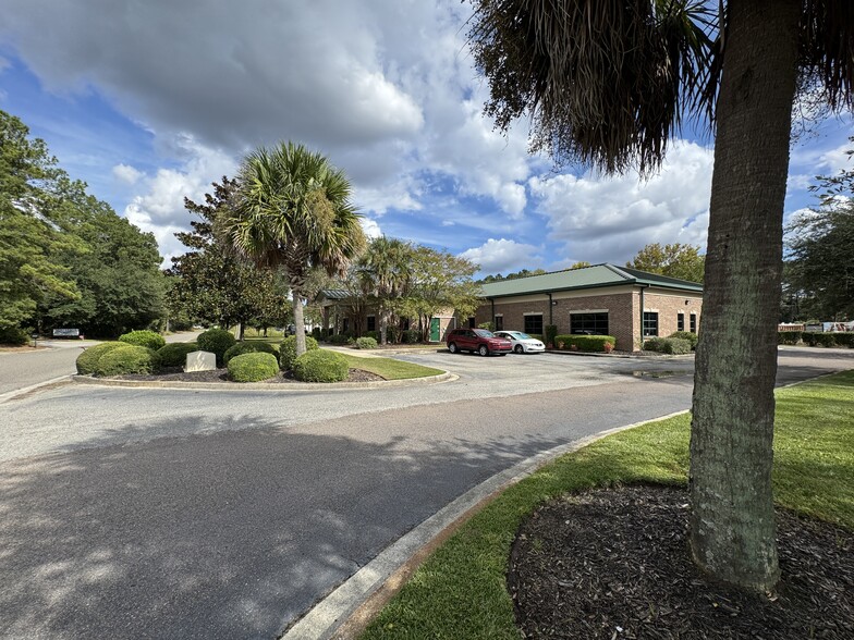 More Photos Of 3255 Industry Dr, North Charleston Medical For Sale