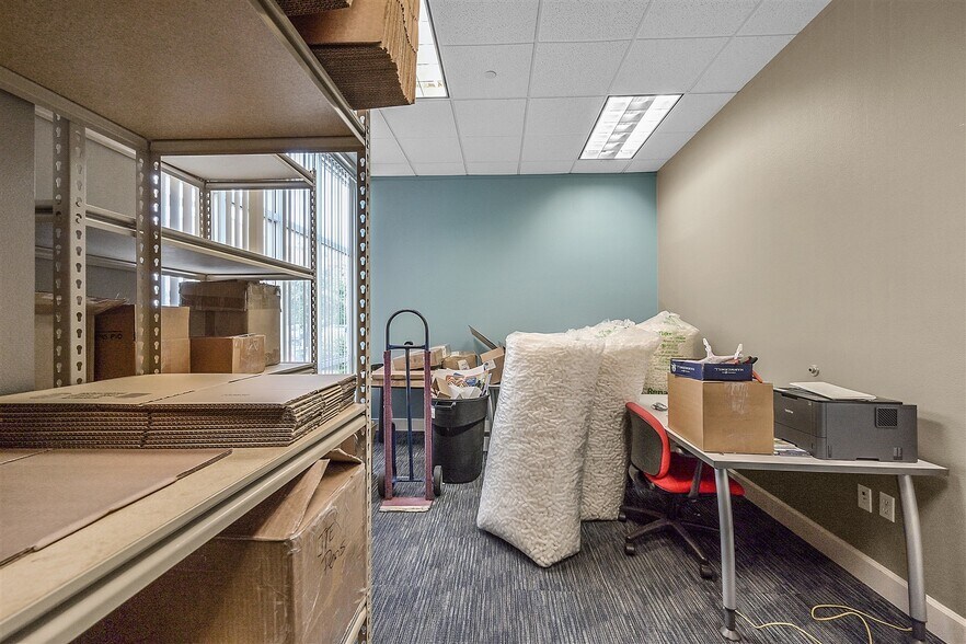 More Photos Of 6785 Eastern Ave, Las Vegas Office For Sale