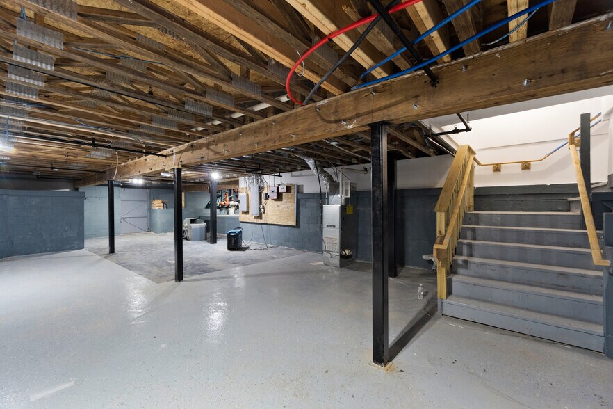 More Photos Of 71-79 Wood Ave, Bridgeport Storefront Retail Residential For Sale