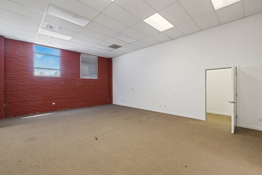 More Photos Of 33641 Mission Blvd, Union City Freestanding For Sale