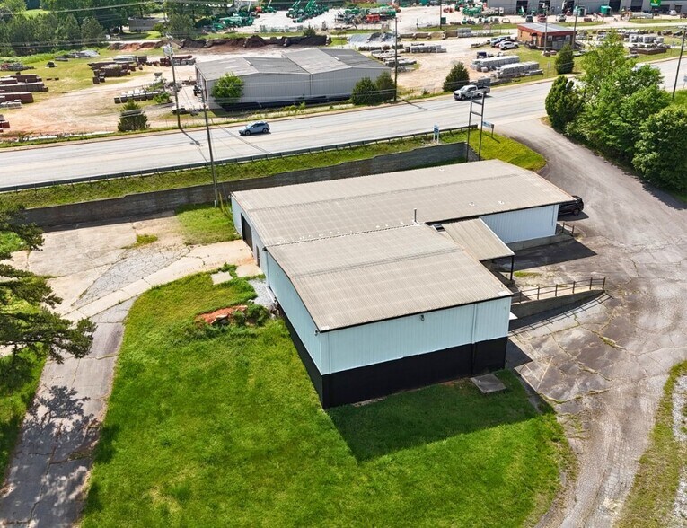 More Photos Of 2607 S Highway 14, Greer Light Manufacturing For Sale