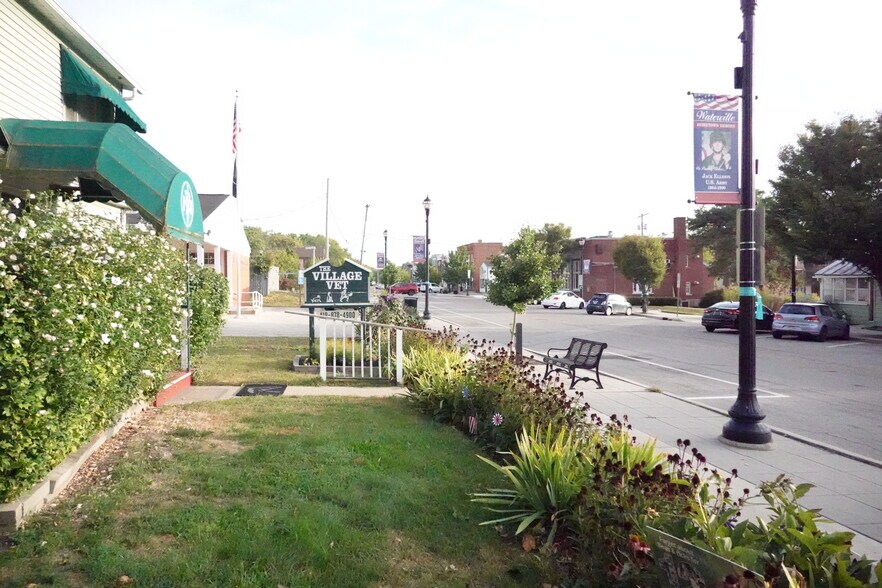 More Photos Of 18 S Third Street, Waterville Office For Sale