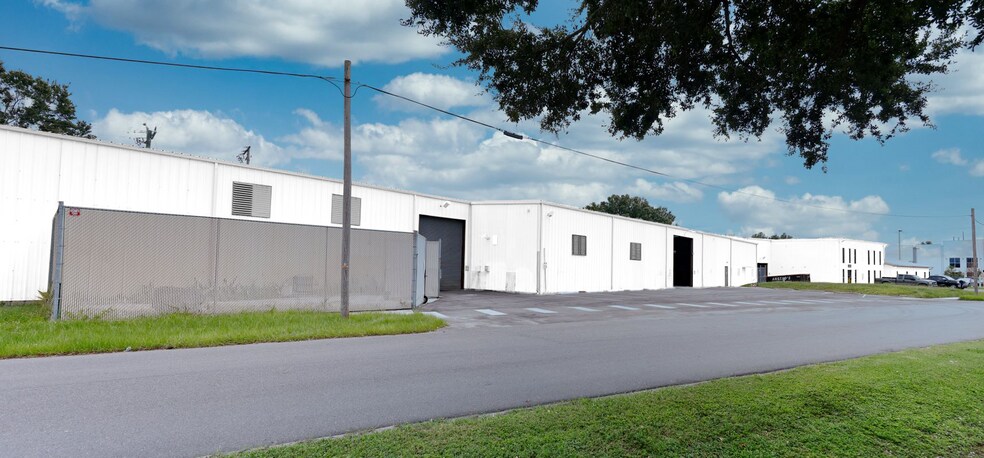 More Photos Of 1020-1030 S 86th St, Tampa Manufacturing For Sale