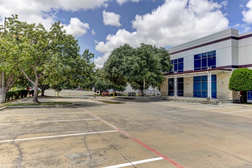 More Photos Of 9100 Hwy 290 E, Austin Research And Development For Sale