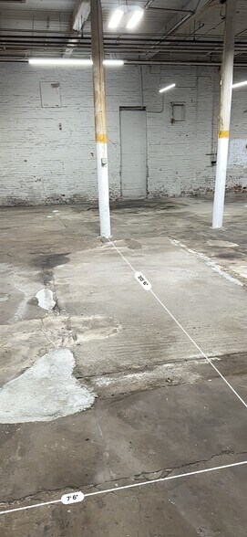 More Photos Of 7 Dunnell Ln, Pawtucket Warehouse For Lease