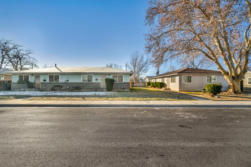 More Photos Of 1947-1949 H St, Sparks Apartments For Sale