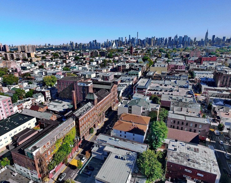 More Photos Of 540 39th St, Union City Warehouse For Lease