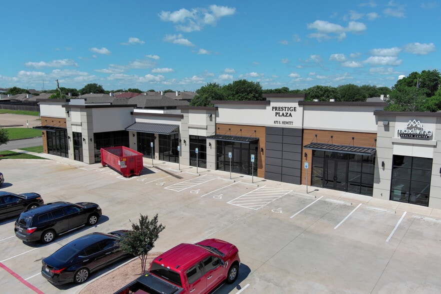 More Photos Of 899 S Hewitt Dr, Hewitt General Retail For Sale