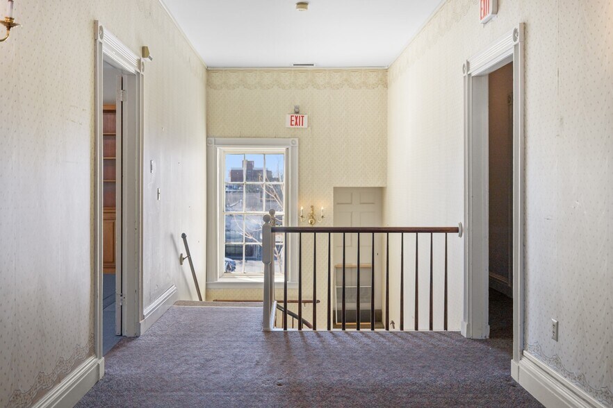 More Photos Of 30-32 William St, New Bedford Office For Sale