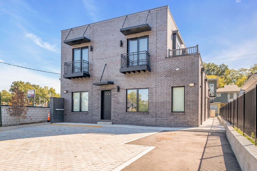 More Photos Of 722 McFerrin Ave, Nashville Restaurant For Lease