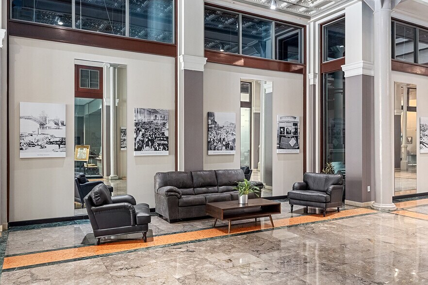 More Photos Of 555 Washington Ave, Saint Louis Office For Lease