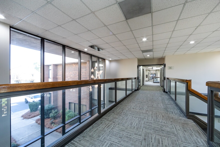 More Photos Of 10801 Johnston Rd, Charlotte Office For Lease