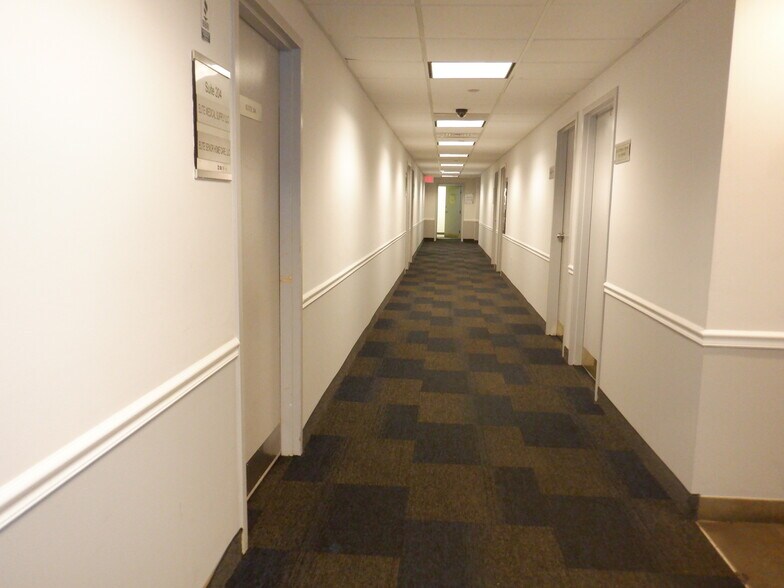 More Photos Of 3900 Woodlake Blvd, Greenacres Office Residential For Lease