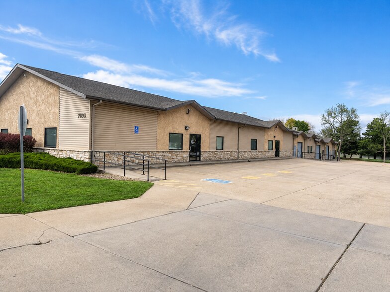 More Photos Of 7505 E Harvard Ave, Denver Flex For Sale