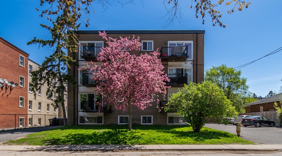 More Photos Of 287 Westdale Av, Kingston Apartments For Sale