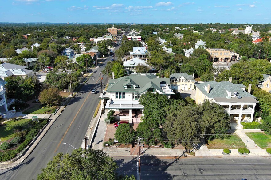 Primary Photo Of 511 W French Pl, San Antonio Office Residential For Sale