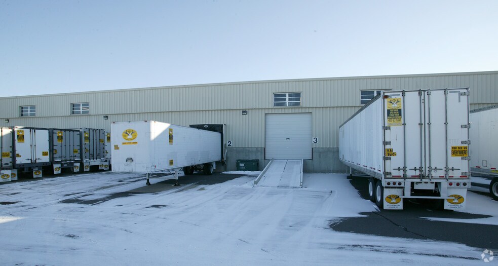 More Photos Of 20 Utopia Rd, Manchester Showroom For Lease