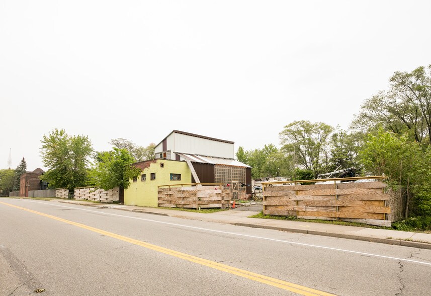 More Photos Of 1356 Mount Elliott St, Detroit Industrial For Sale