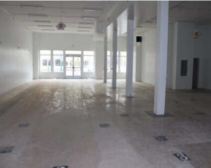 More Photos Of 24 W Elm St, Lodi General Retail For Sale