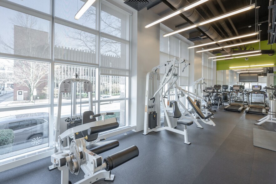 More Photos Of 15 LaSalle Sq, Providence Office For Lease