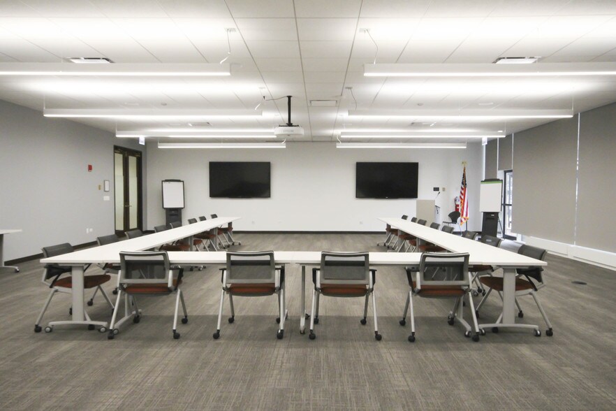 More Photos Of 18W140 Butterfield Rd, Oakbrook Terrace Coworking Space