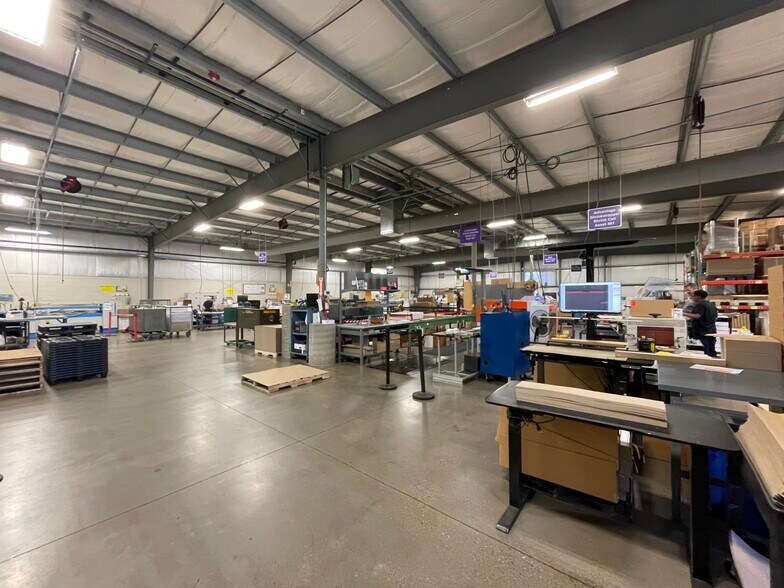 More Photos Of 5568 Davison Rd, Lockport Manufacturing For Sale