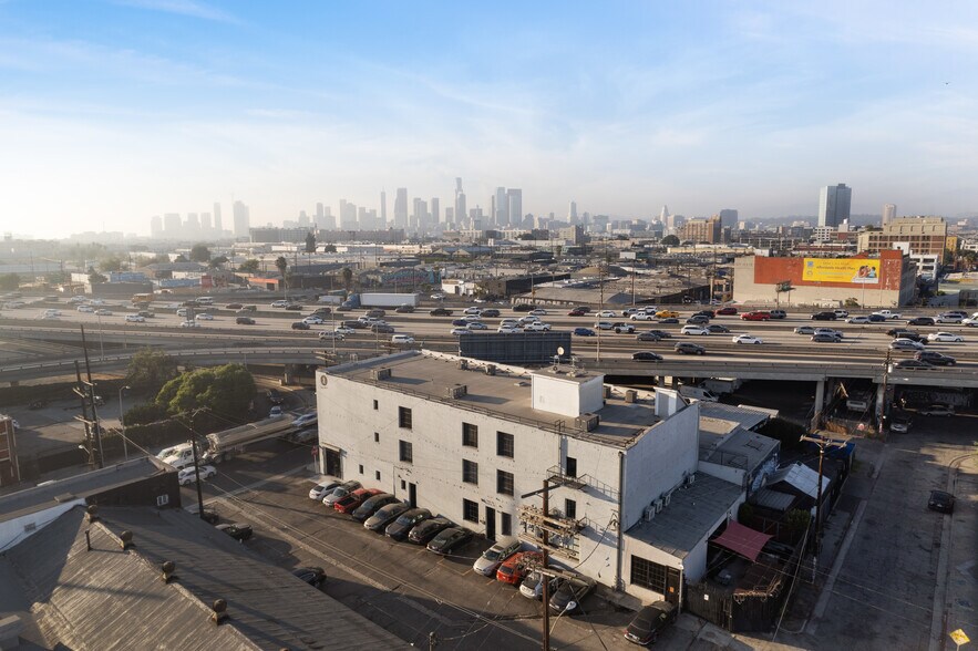 More Photos Of 1330 S Santa Fe Ave, Los Angeles Loft Creative Space For Lease