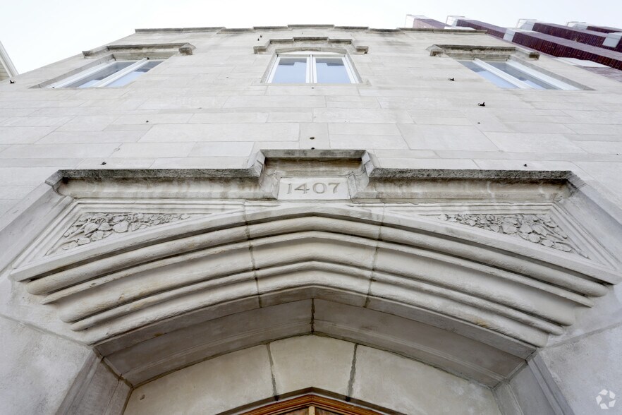 More Photos Of 1407 W Chicago Ave, Chicago Office For Lease