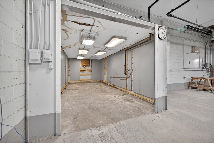 More Photos Of 1302 9th St, Wheatland Industrial For Sale