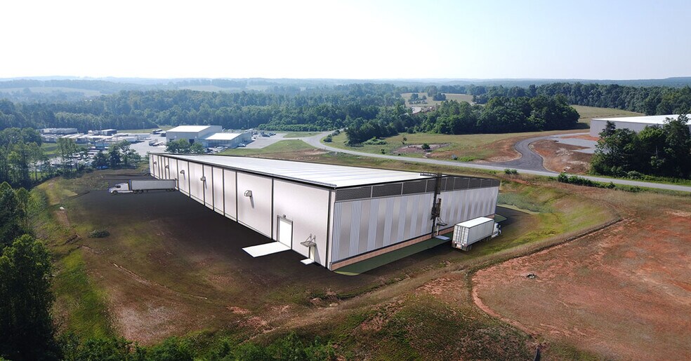 More Photos Of Seneca Commerce Park-1, Rustburg Warehouse For Lease