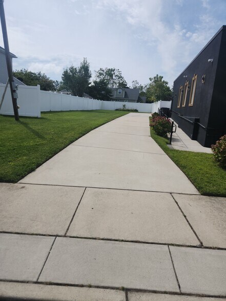 More Photos Of 634 N Main St, Pleasantville Daycare Center For Lease