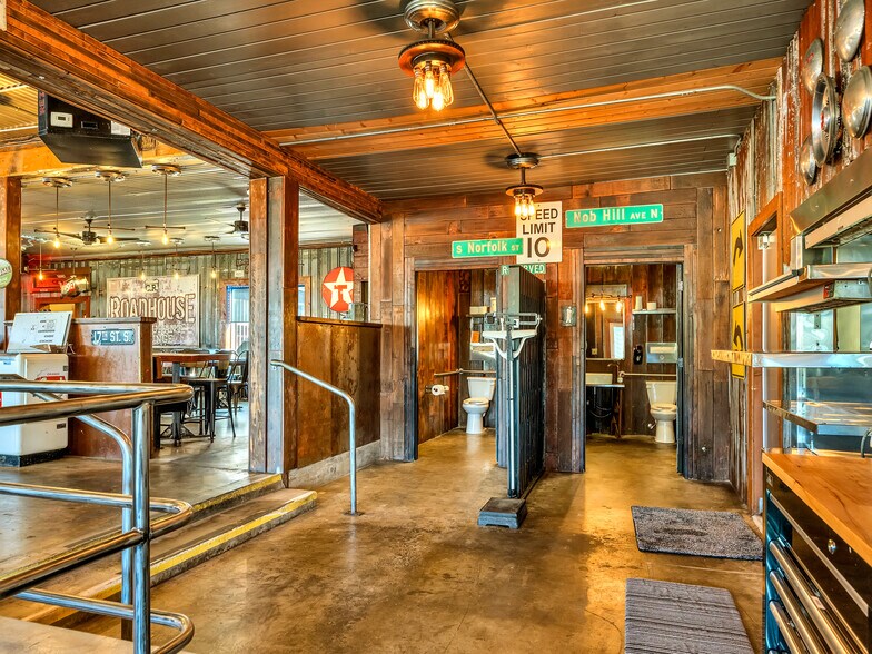 More Photos Of 780 US-101, Chinook Restaurant For Sale