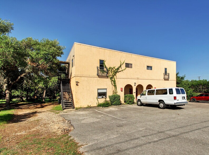 More Photos Of , Wimberley General Retail For Sale