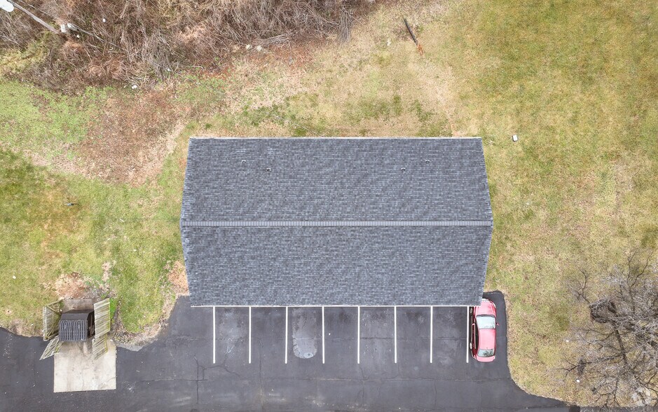 More Photos Of 60 Birchwood Ln, Cloverdale Apartments For Sale