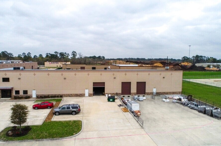 More Photos Of 12236 Cutten Rd, Houston Warehouse For Lease